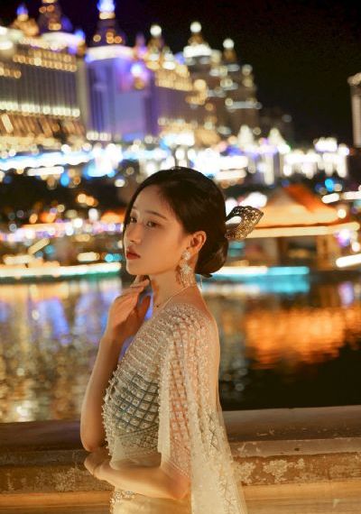新半斤八两电影国语版免费观看